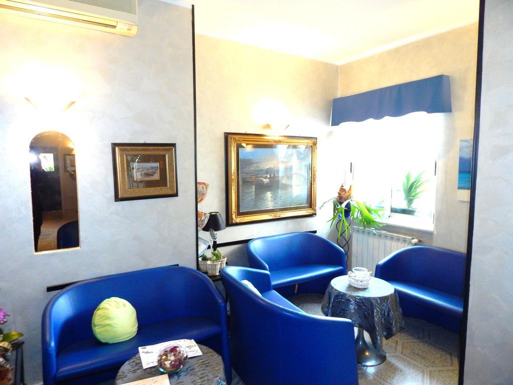 Hotel Torre Antica Loano Bagian luar foto
