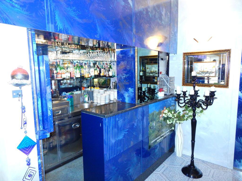 Hotel Torre Antica Loano Bagian luar foto