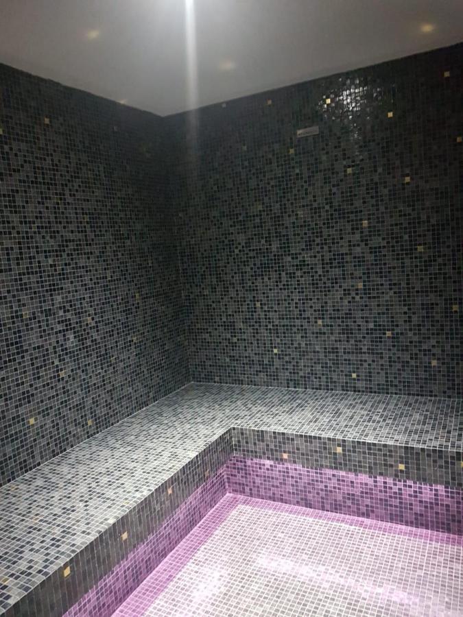 Hotel Torre Antica Loano Bagian luar foto